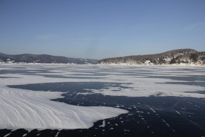 Красноярское водохранилище зимой