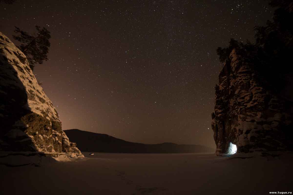 Красноярское водохранилище ночью